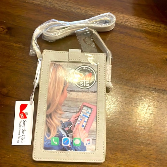 NWT Crossbody touch screen  cell phone purse - Picture 1 of 4